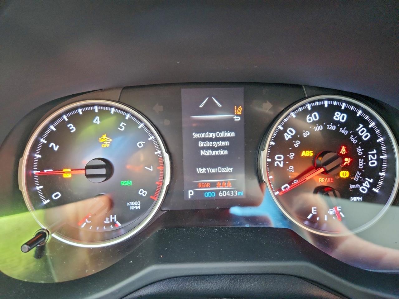 Toyota RAV4 Xle Premium Image 7