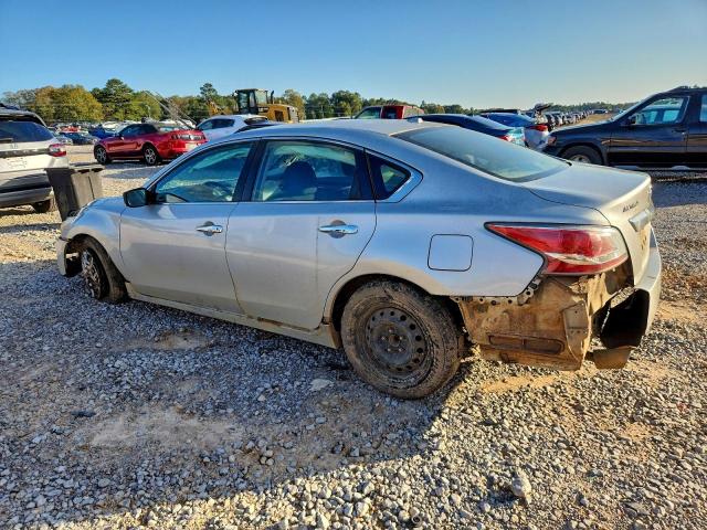 Nissan Altima 2.5 Image 4