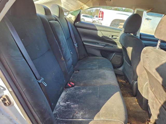 Nissan Altima 2.5 Image 5