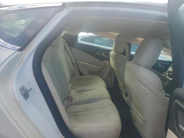 Chrysler 200 Limited Image 6