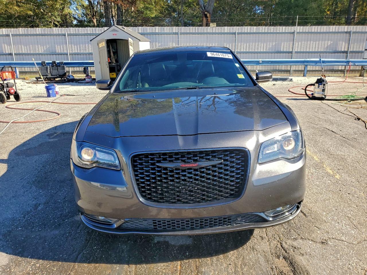 Chrysler 300 S Image 8