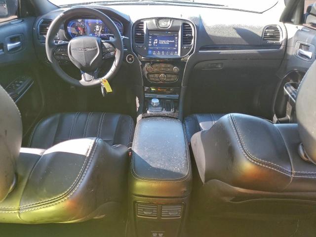 Chrysler 300 S Image 7