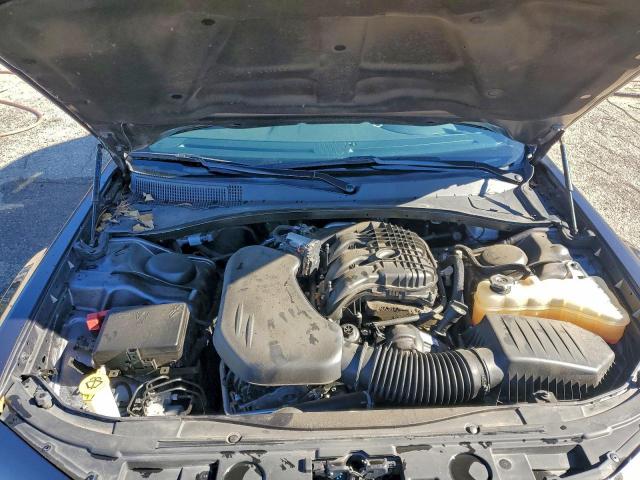 Chrysler 300 S Image 10