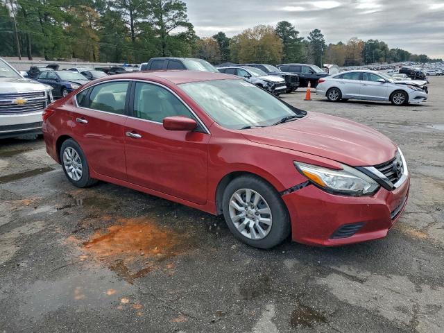 Nissan Altima 2.5 Image 3