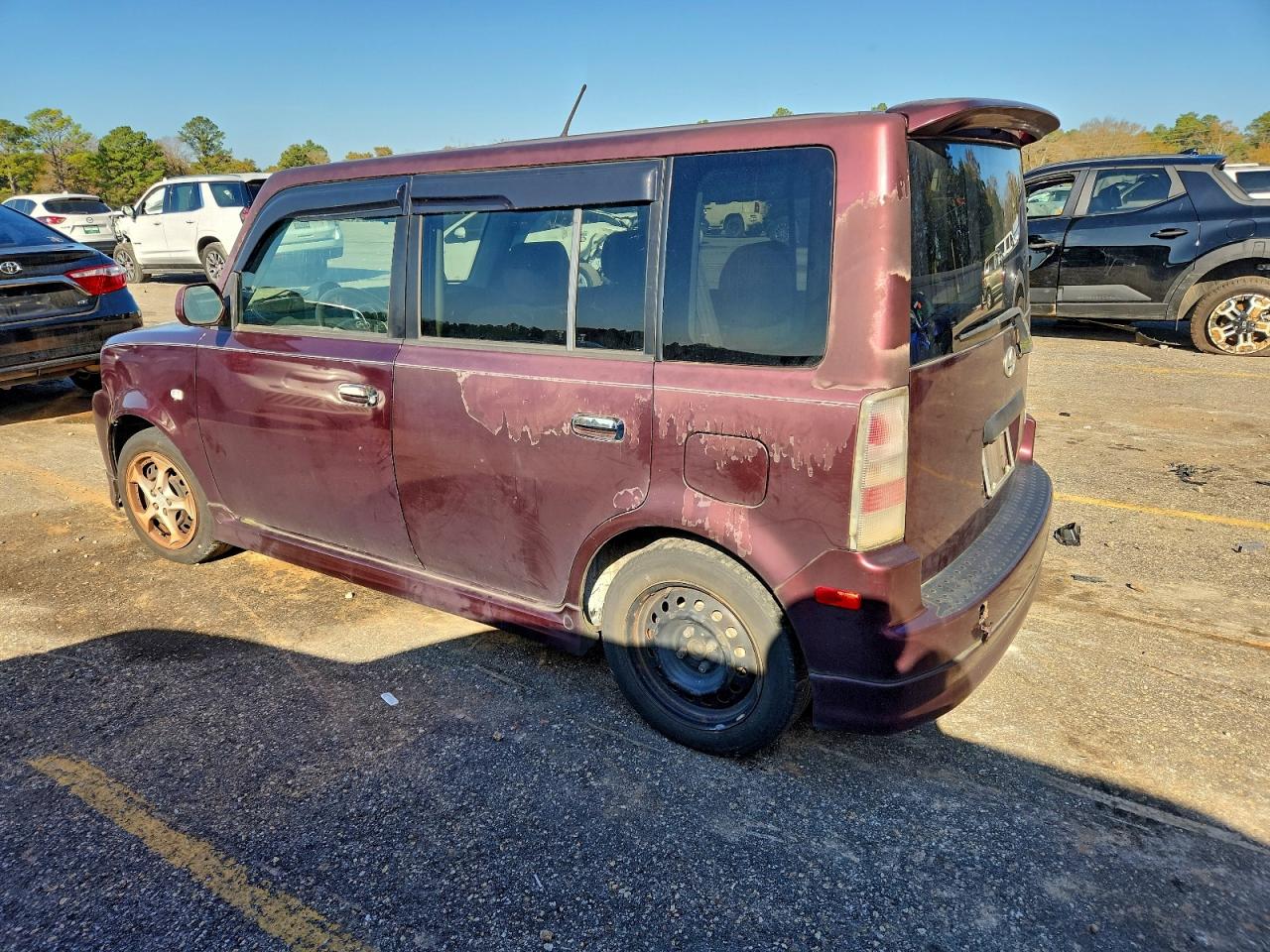 Toyota Scion Xb Image 3