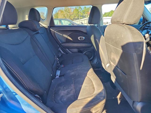 Kia Soul + Image 9