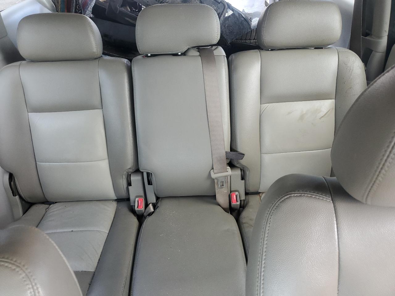 Chrysler Aspen Limited Image 3