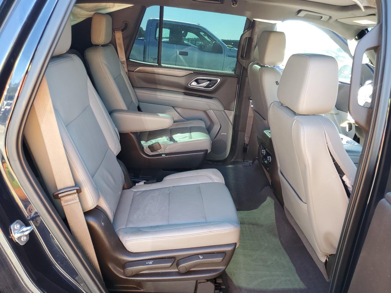 Chevrolet Tahoe C1500 Lt Image 8