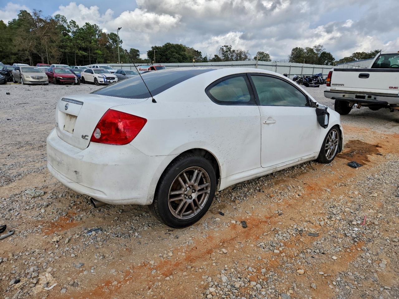 Toyota Scion Image 6