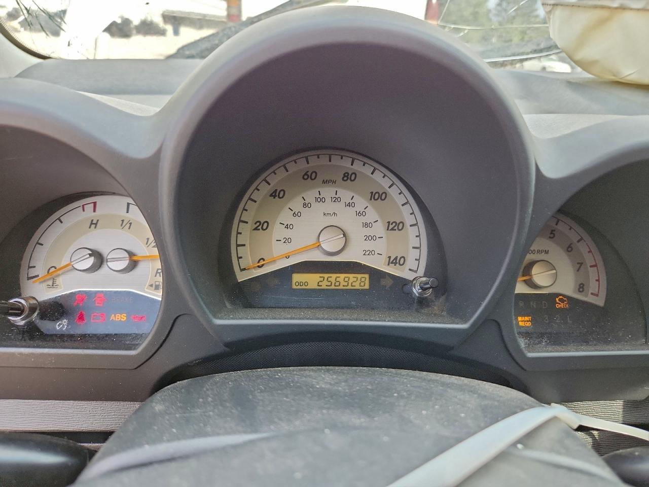 Toyota Scion Image 12