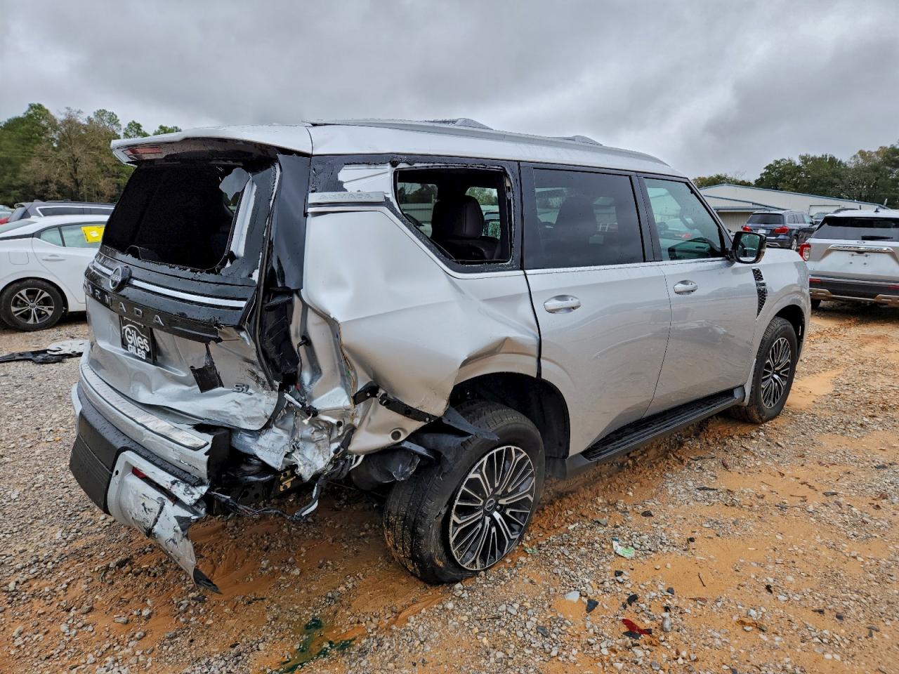 Nissan Armada Sl Image 2