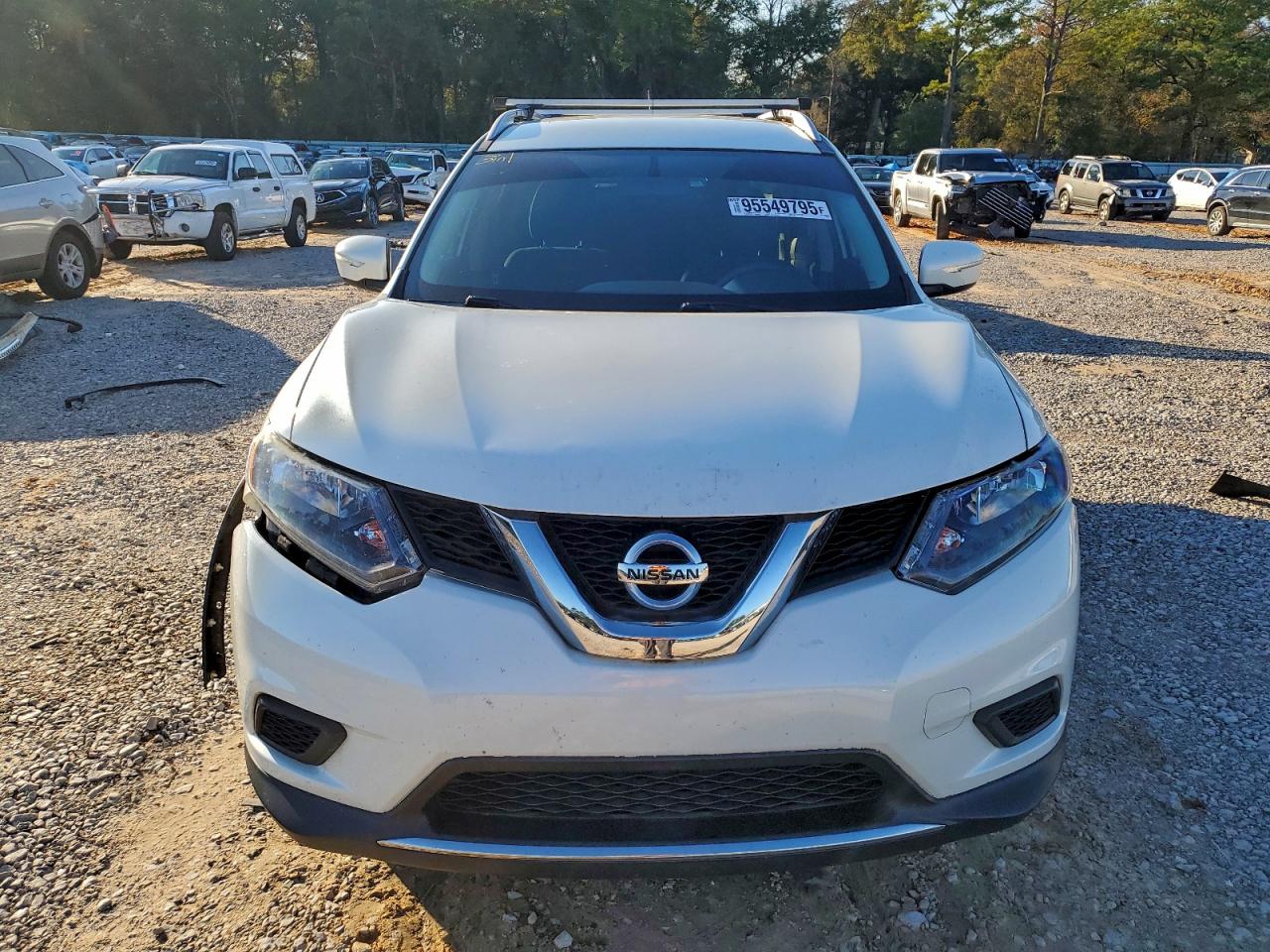 Nissan Rogue S Image 2