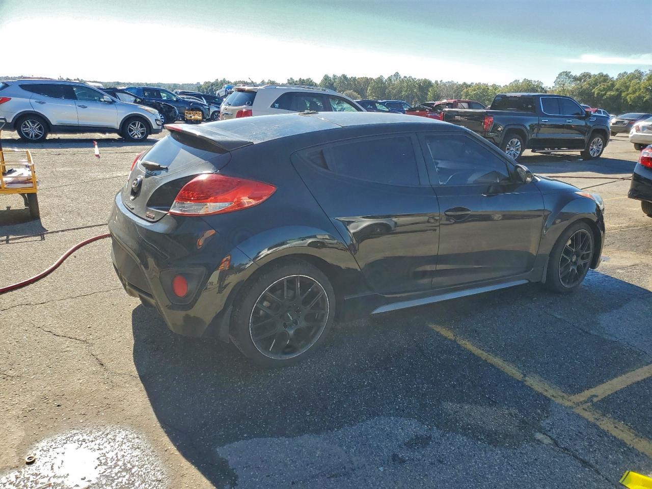Hyundai VELOSTER Turbo Image 6