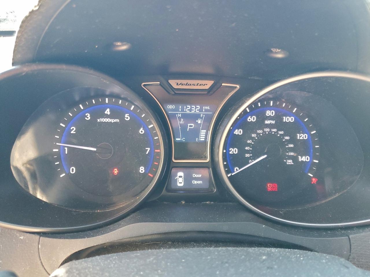 Hyundai VELOSTER Turbo Image 11