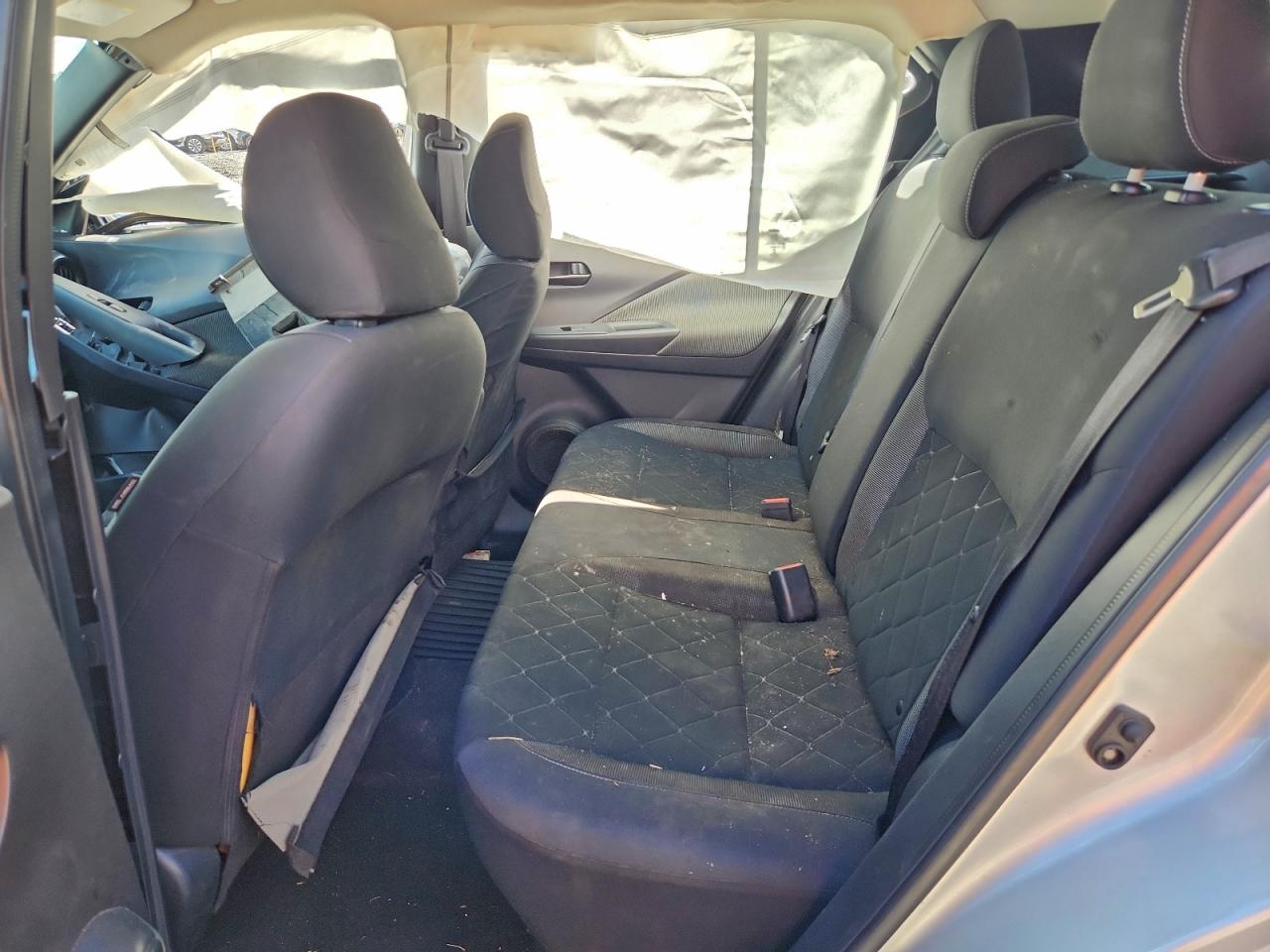 Nissan Kicks S Image 4