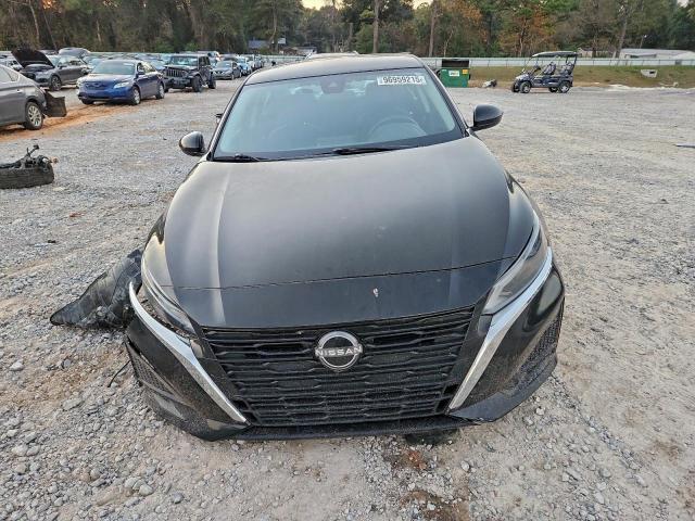 Nissan Altima S Image 10