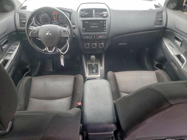 Mitsubishi Outlander Se Image 7