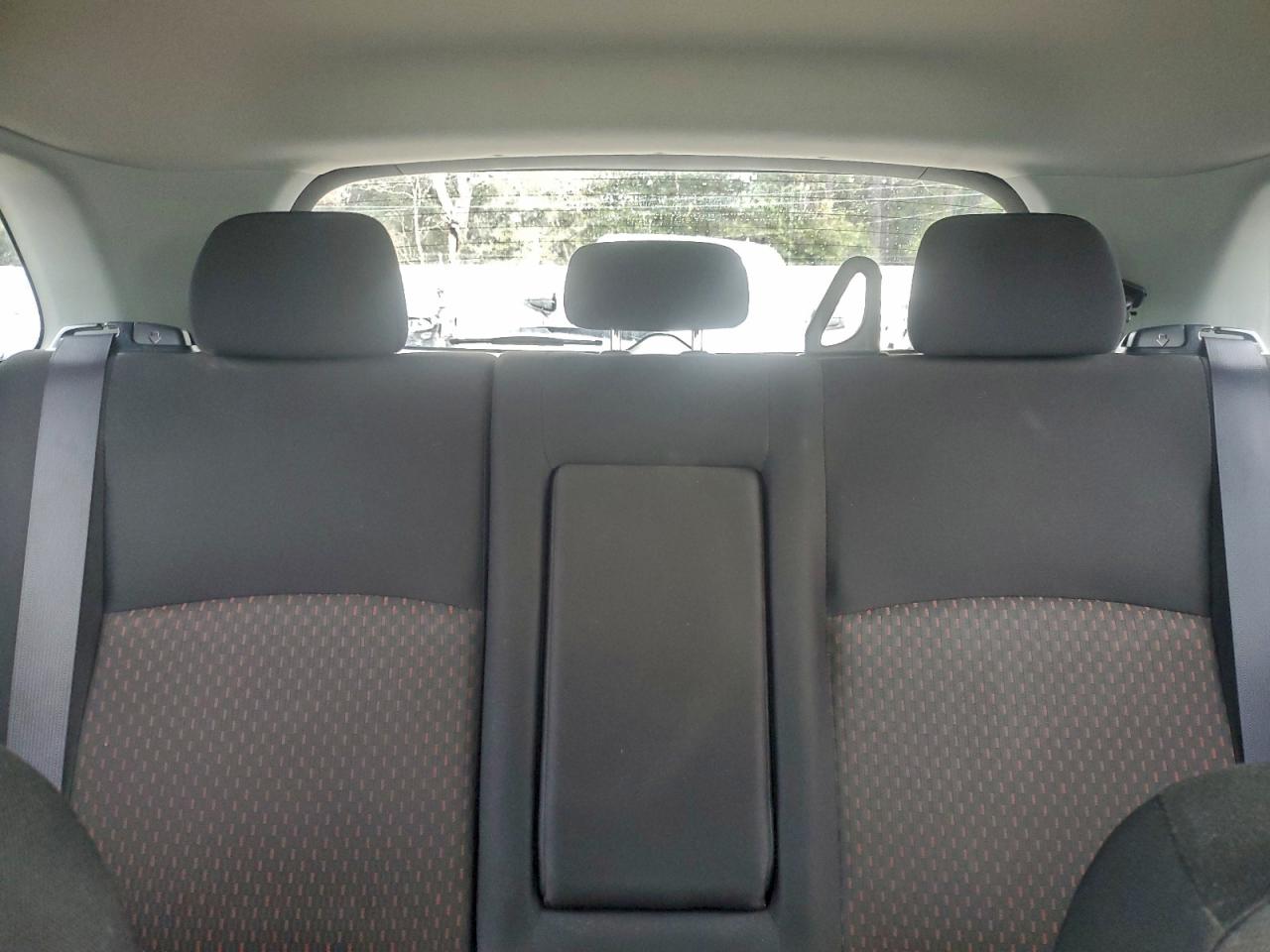 Mitsubishi Outlander Se Image 12