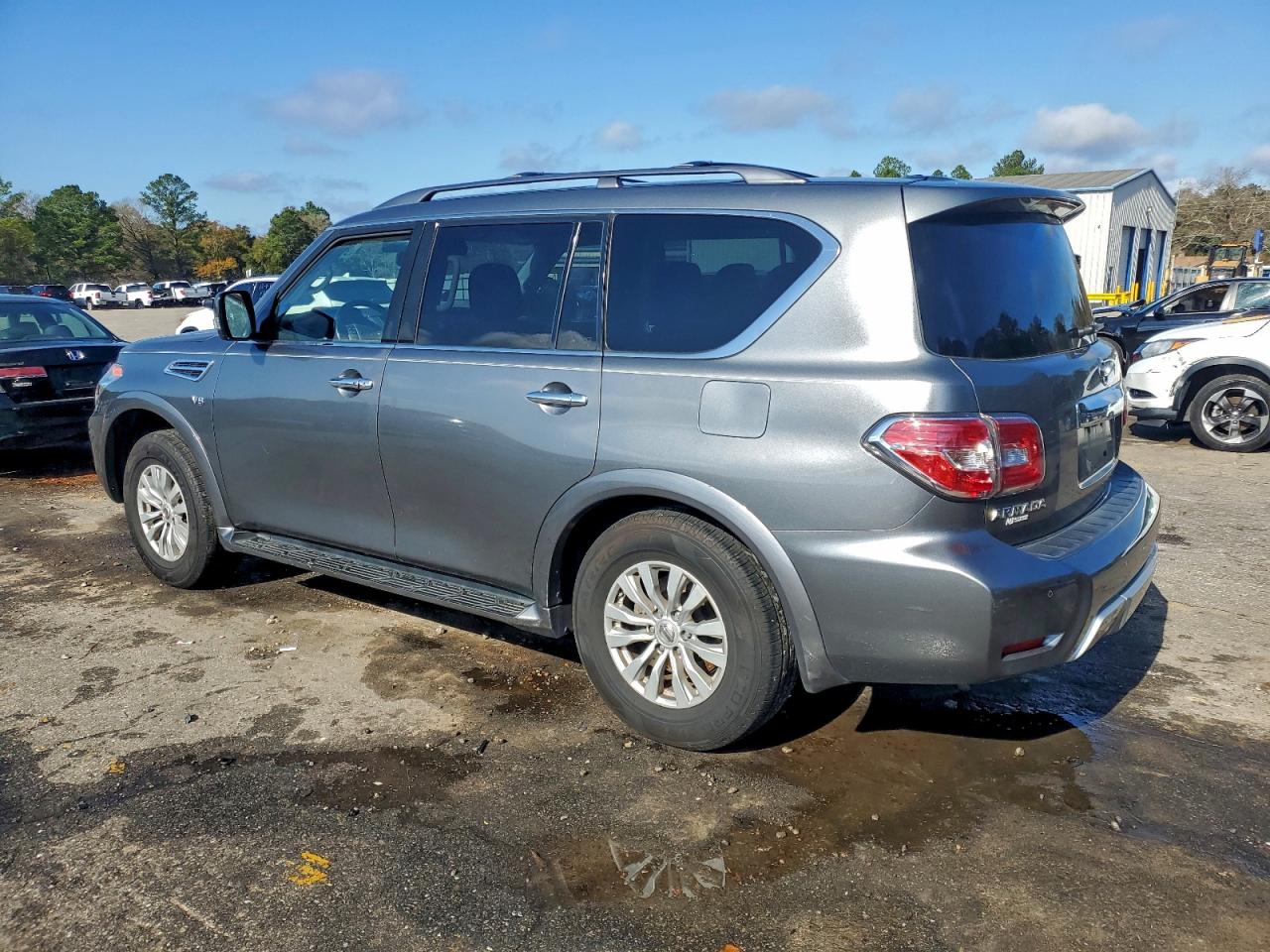 Nissan Armada Sv Image 2