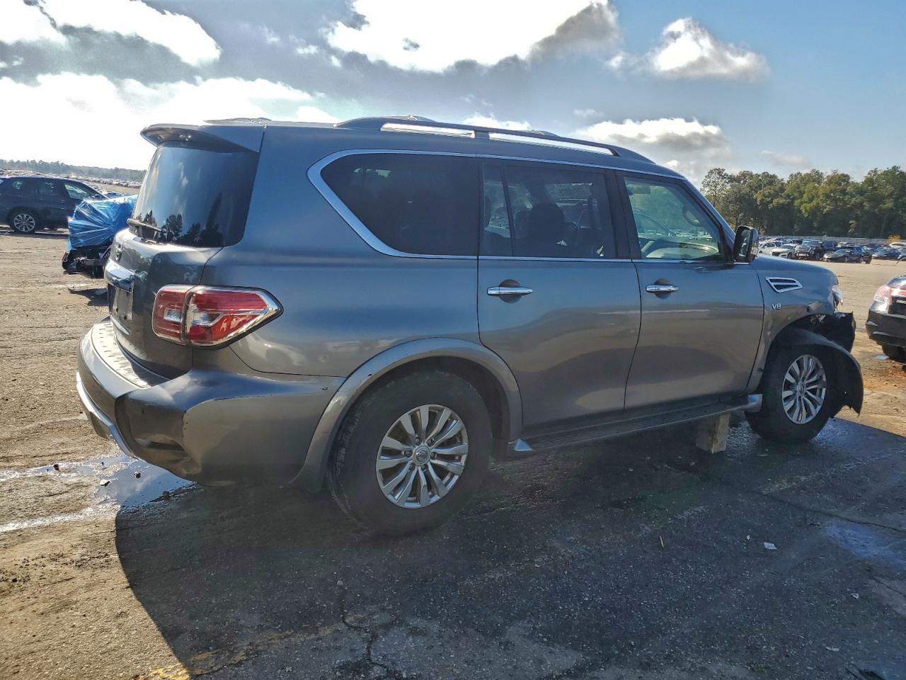 Nissan Armada Sv Image 13
