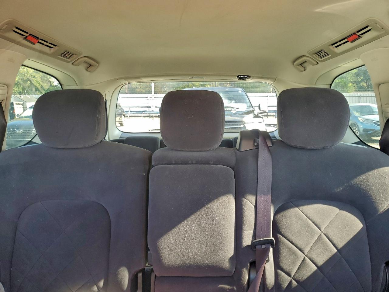 Nissan Armada Sv Image 5