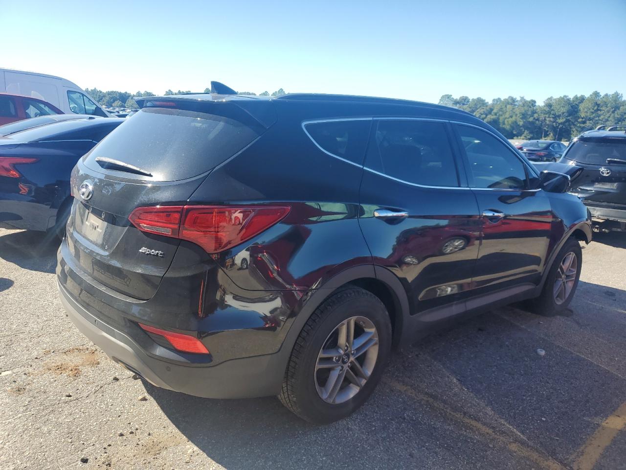 Hyundai SANTA FE Image 3