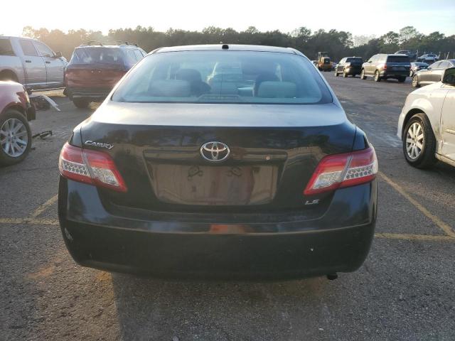 Toyota Camry Base Image 4