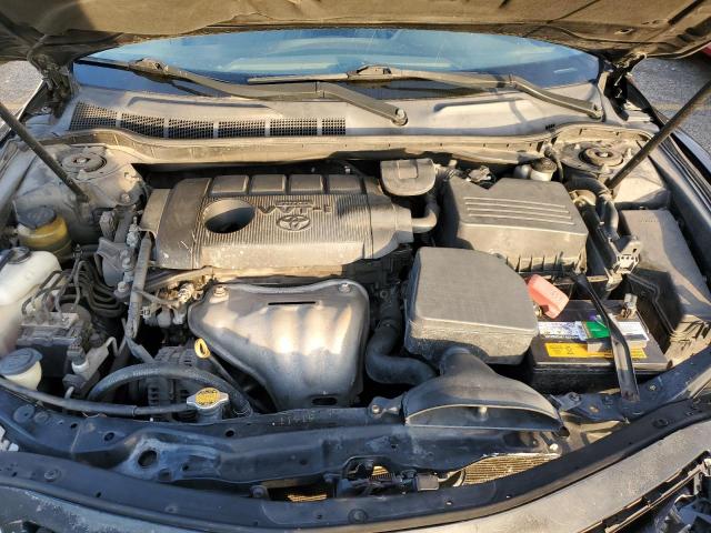 Toyota Camry Base Image 8