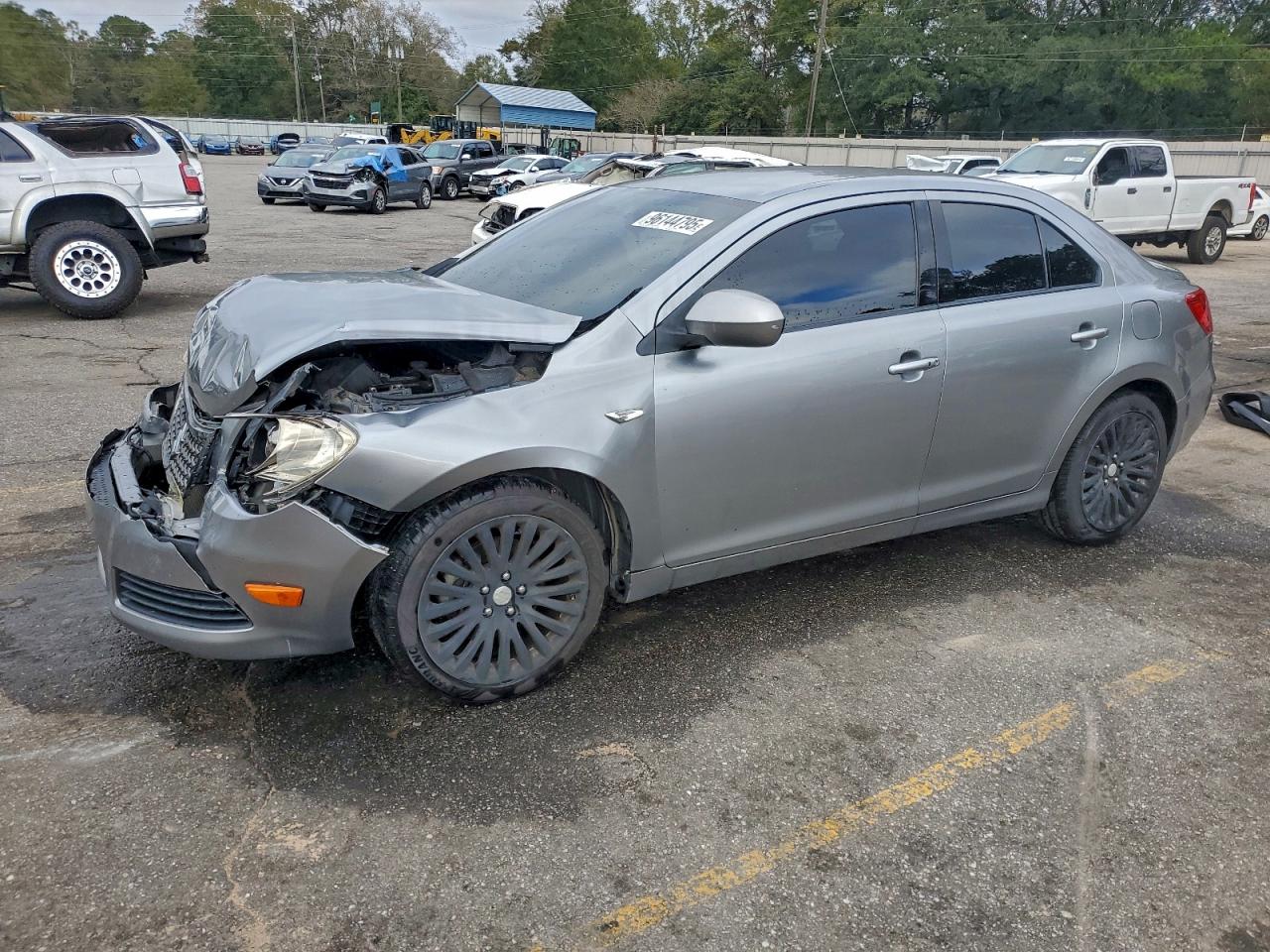 Suzuki Kizashi Se Image 1