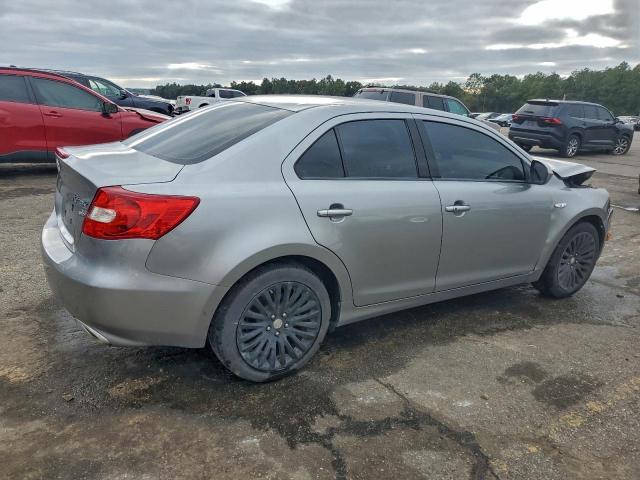 Suzuki Kizashi Se Image 12