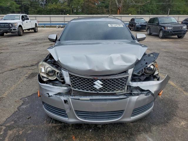 Suzuki Kizashi Se Image 5