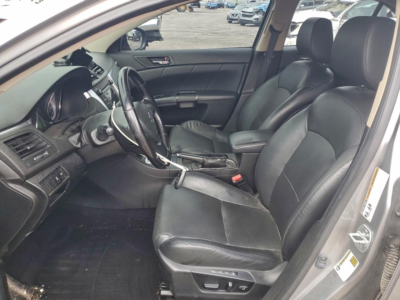 Suzuki Kizashi Se Image 10