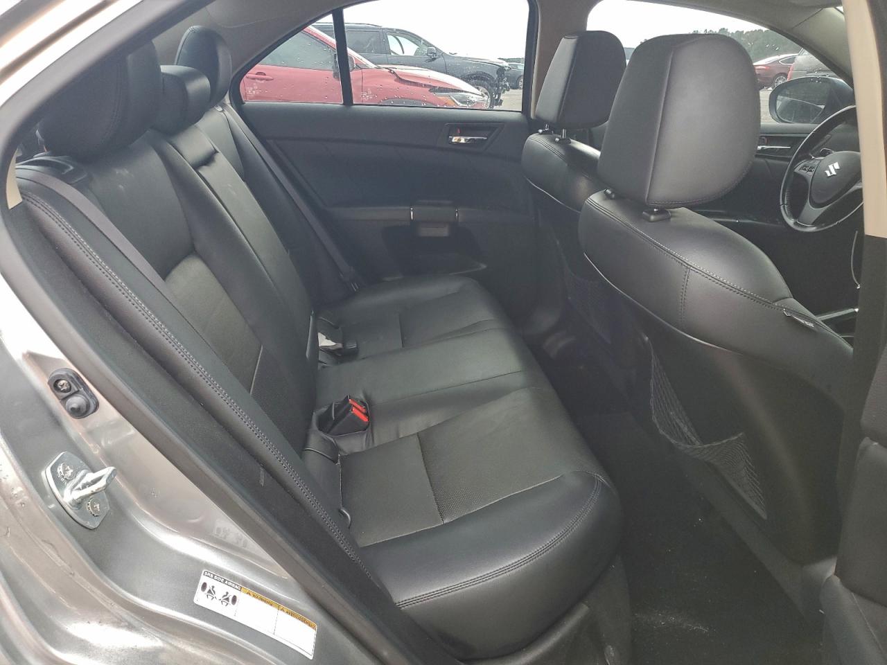 Suzuki Kizashi Se Image 9