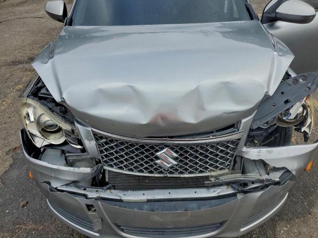 Suzuki Kizashi Se Image 4