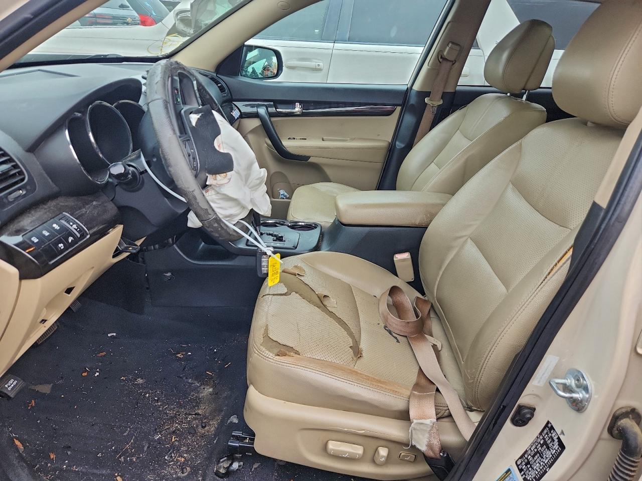 Kia Sorento Ex Image 12