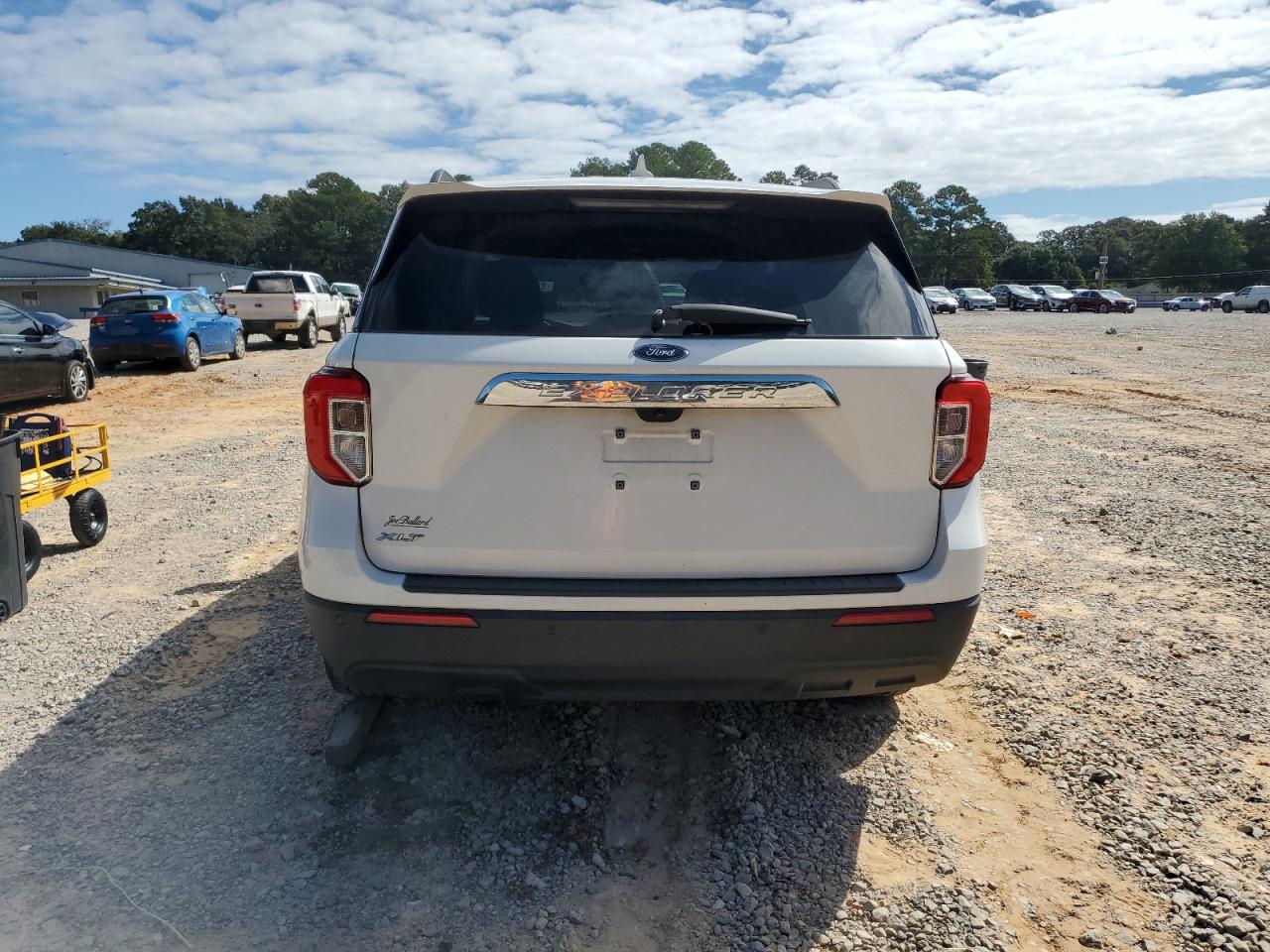 Ford Explorer Xlt Image 12