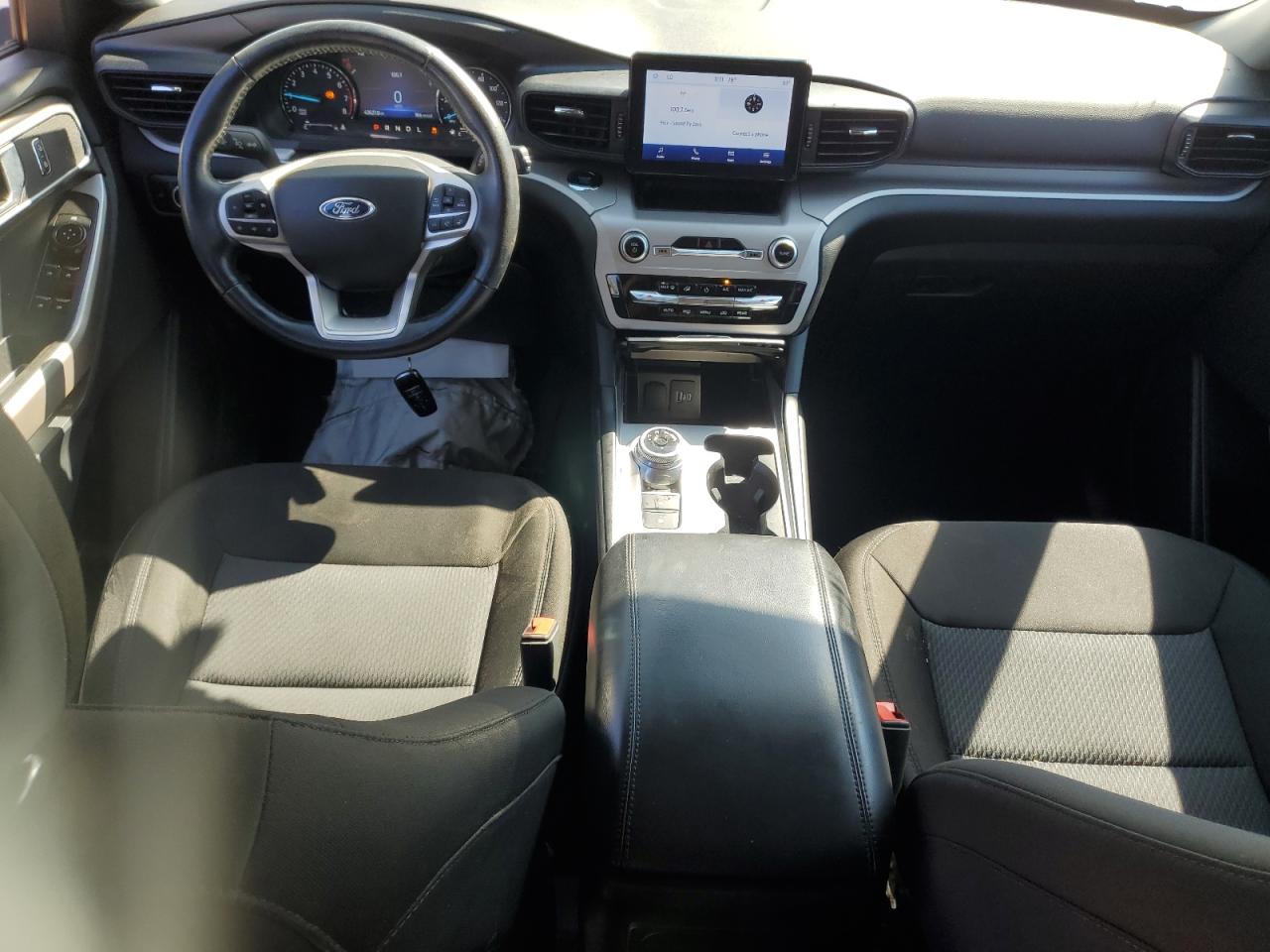 Ford Explorer Xlt Image 3