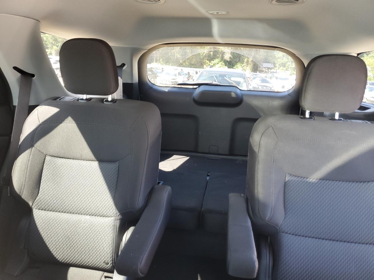 Ford Explorer Xlt Image 2