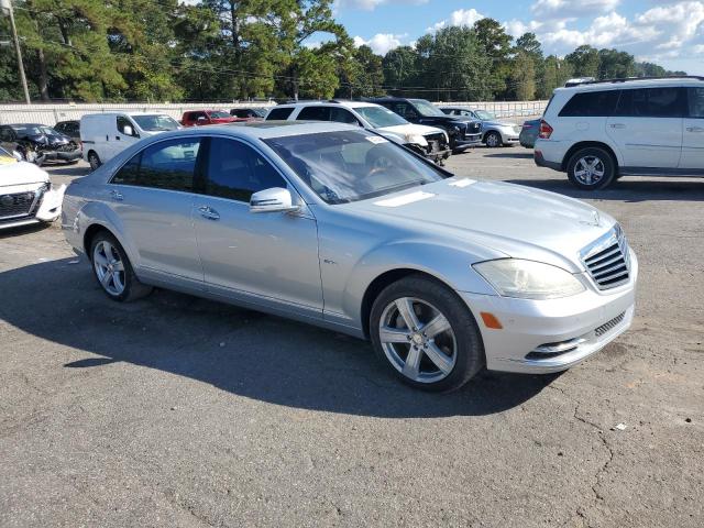 Mercedes-Benz S-Class 550 Image 7