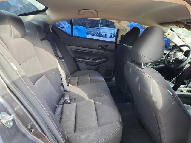 Nissan Altima S Image 10