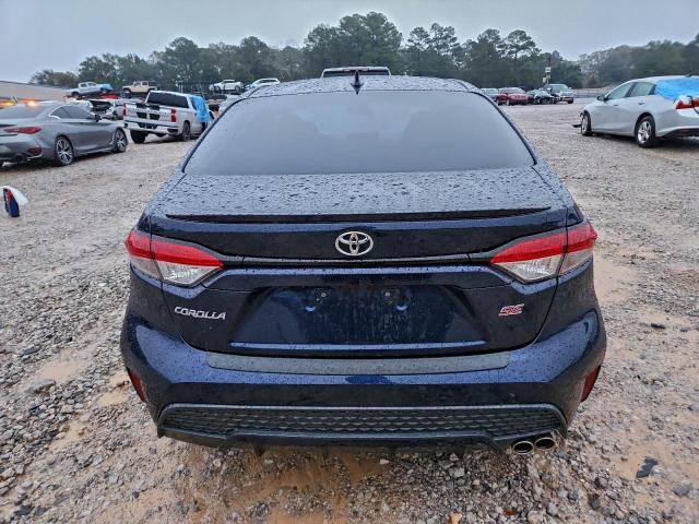 Toyota Corolla Se Image 13