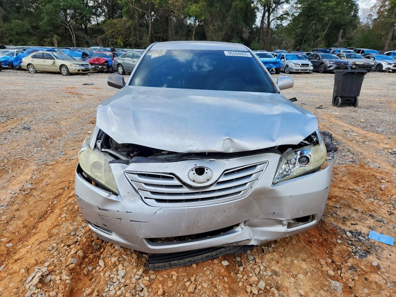 Toyota Camry Ce Image 11