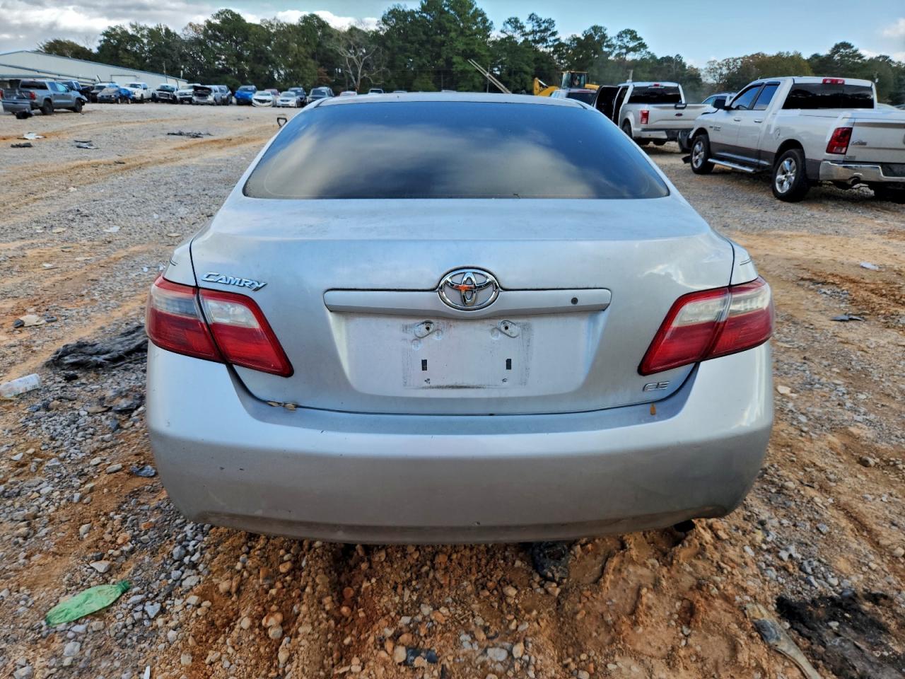 Toyota Camry Ce Image 10