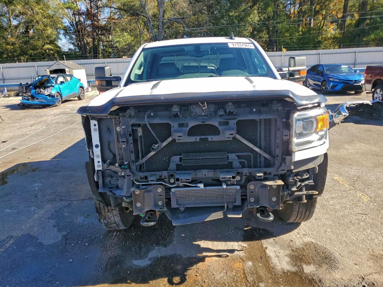 GMC Sierra C2500 Heavy Duty Image 10