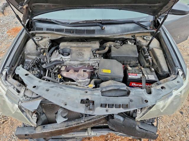 Toyota Camry Base Image 13