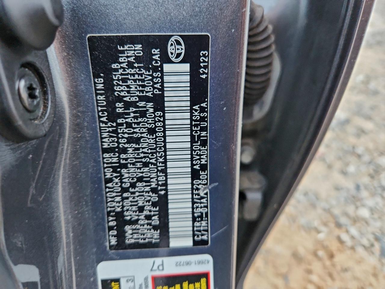 Toyota Camry Base Image 2