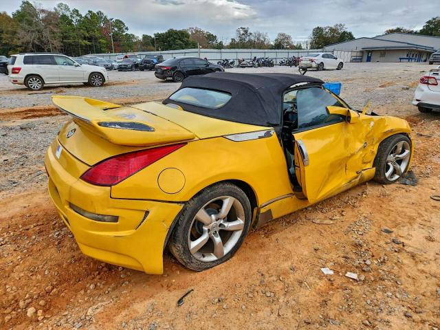 Nissan 350Z Roadster Image 3