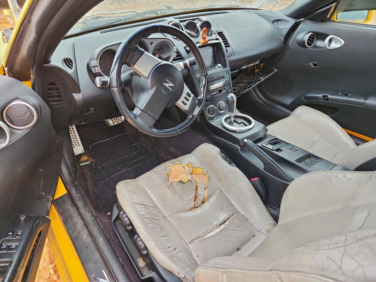 Nissan 350Z Roadster Image 10