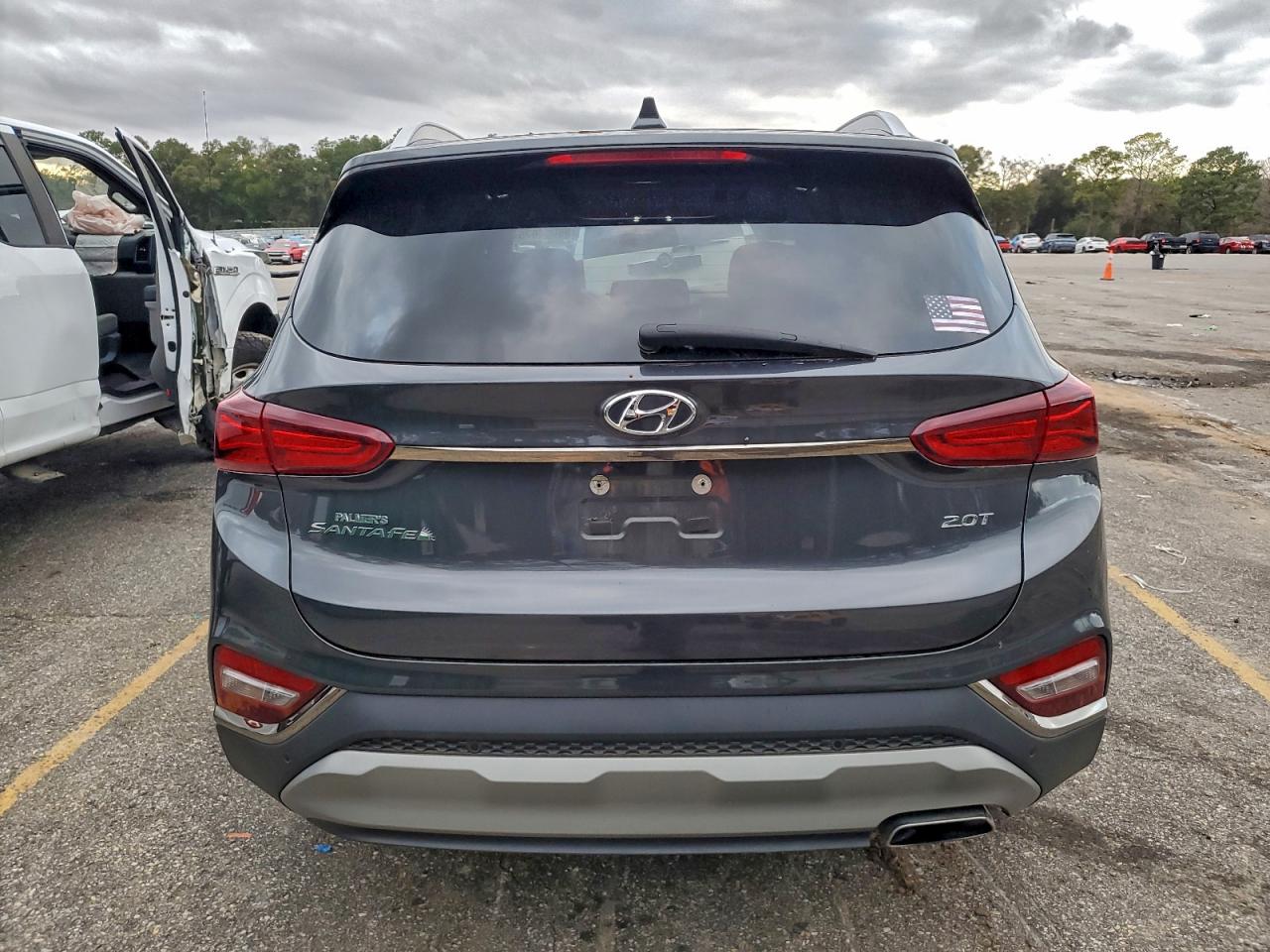 Hyundai SANTA FE Limited Image 3