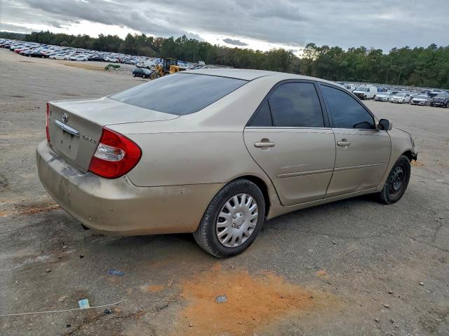 Toyota Camry Le Image 4